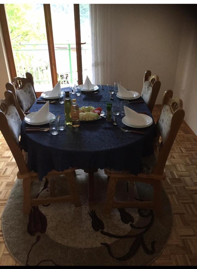 Amar Apartmani,