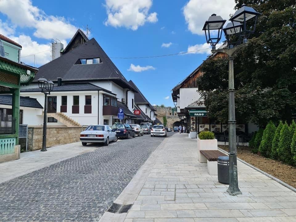 Amar Apartmani, Nyaraló Jajca