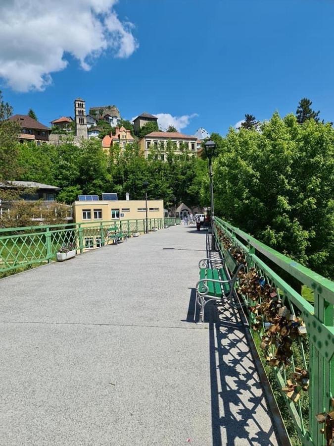 Nyaraló Amar Apartmani, *